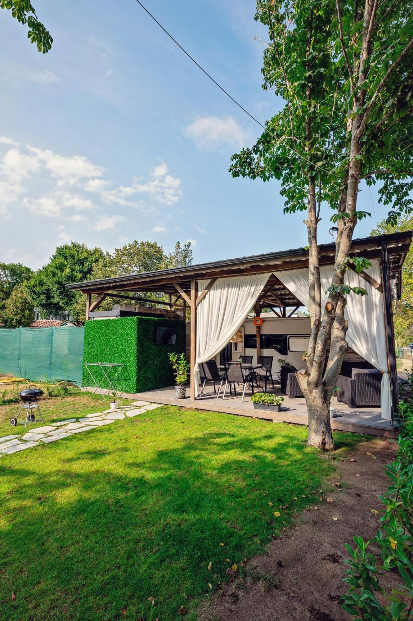 Каравани Avi Iris Фичоза Hotel Varna Buitenkant foto
