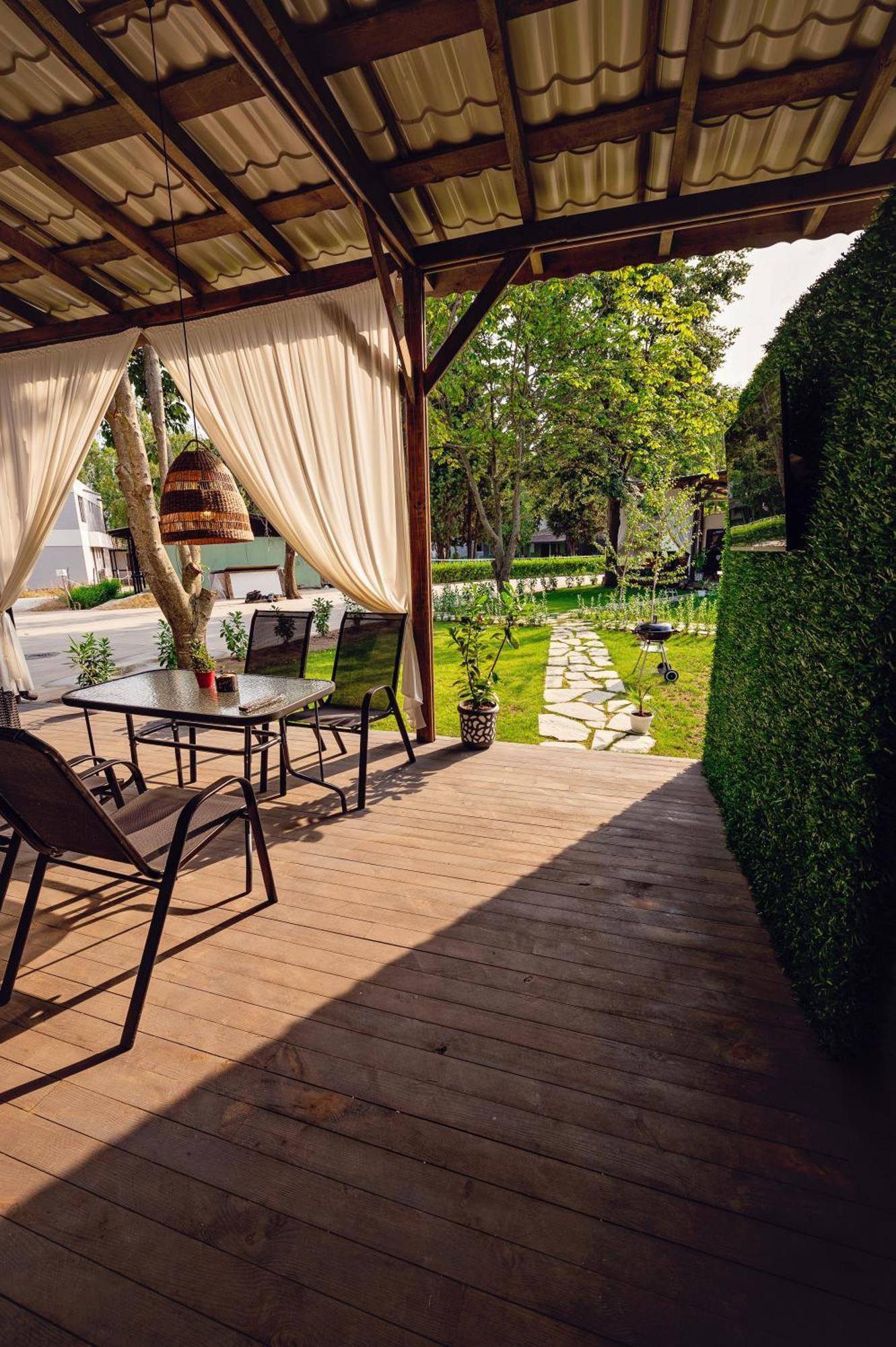 Каравани Avi Iris Фичоза Hotel Varna Buitenkant foto