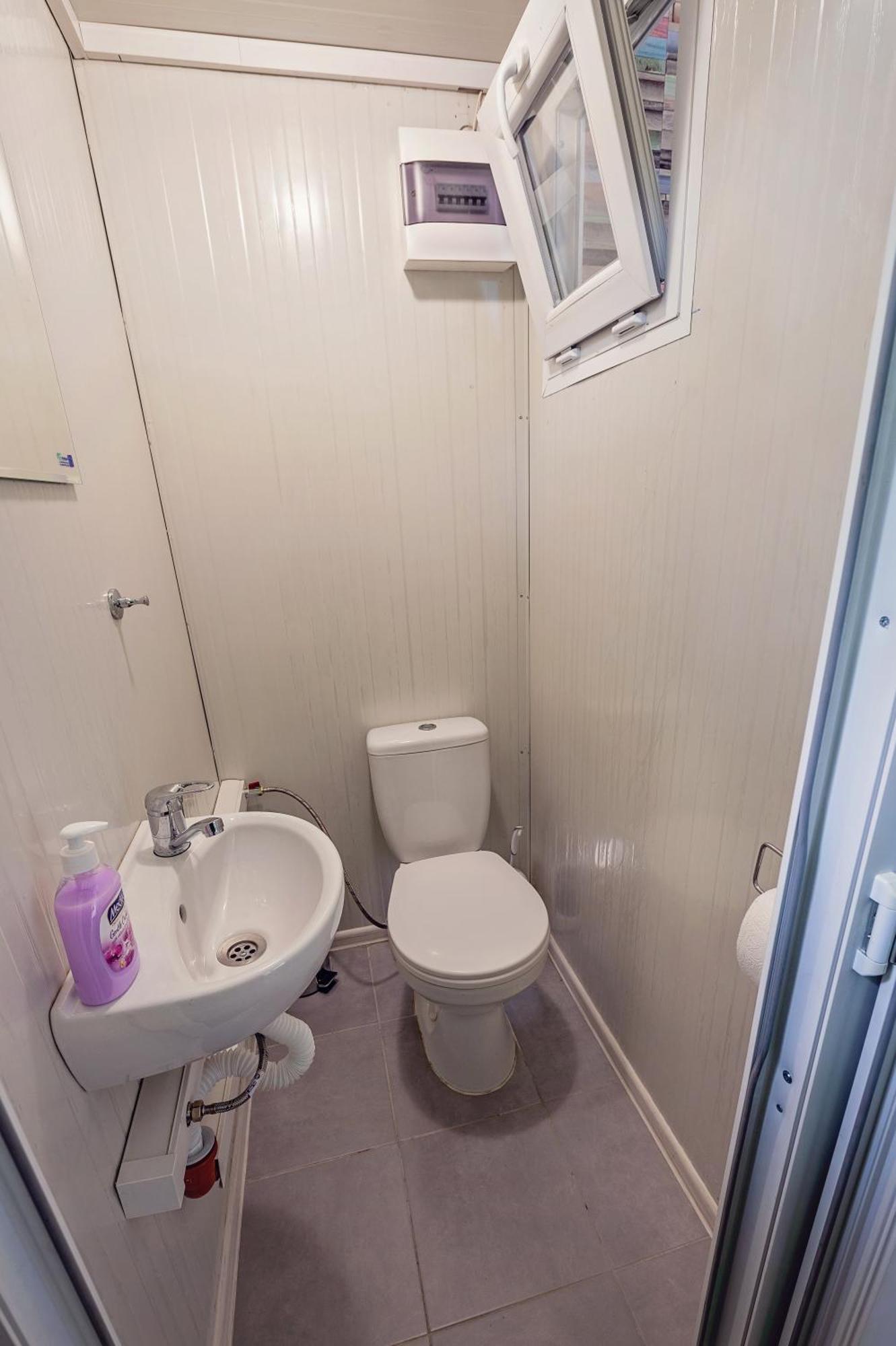 Каравани Avi Iris Фичоза Hotel Varna Buitenkant foto